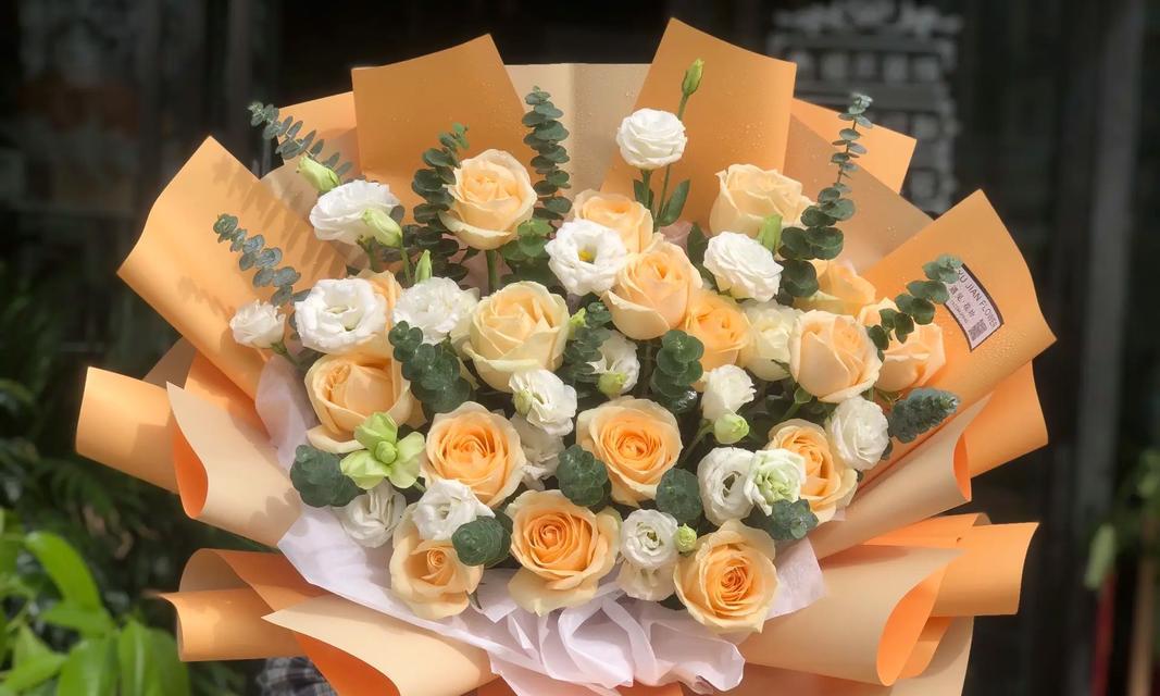 香槟玫瑰的花语（了解香槟玫瑰，掌握花语，传递真情）