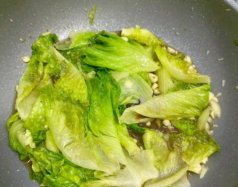 生菜洗净小技巧（教你如何让生菜干净无虫）